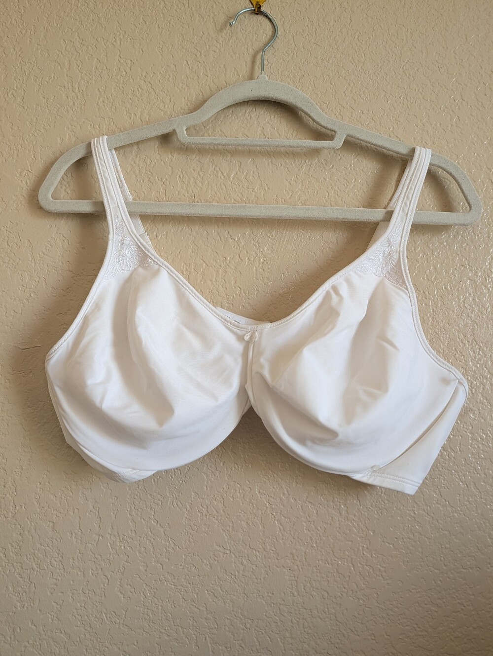 Bali Passion for Comfort Minimizer Bra 44C White Underwire 3385 NWOT​